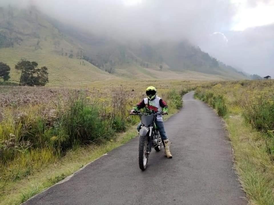 Hotel Lereng Bromo Pasuruan Esterno foto