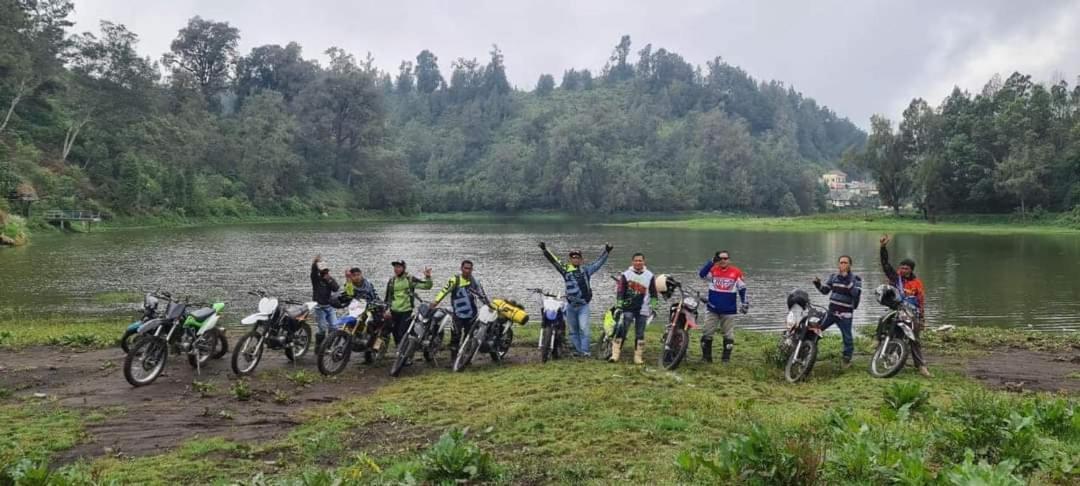 Hotel Lereng Bromo Pasuruan Esterno foto