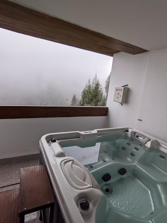 Hotel Lereng Bromo Pasuruan Esterno foto