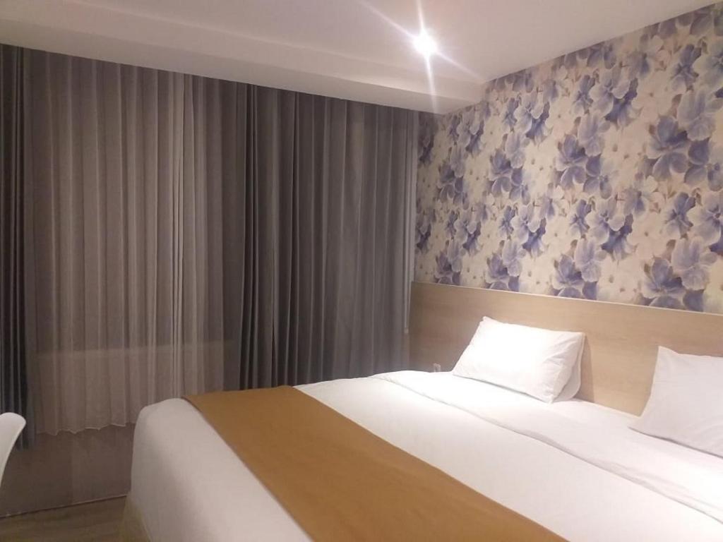Hotel Lereng Bromo Pasuruan Esterno foto