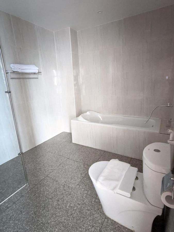 Hotel Lereng Bromo Pasuruan Esterno foto